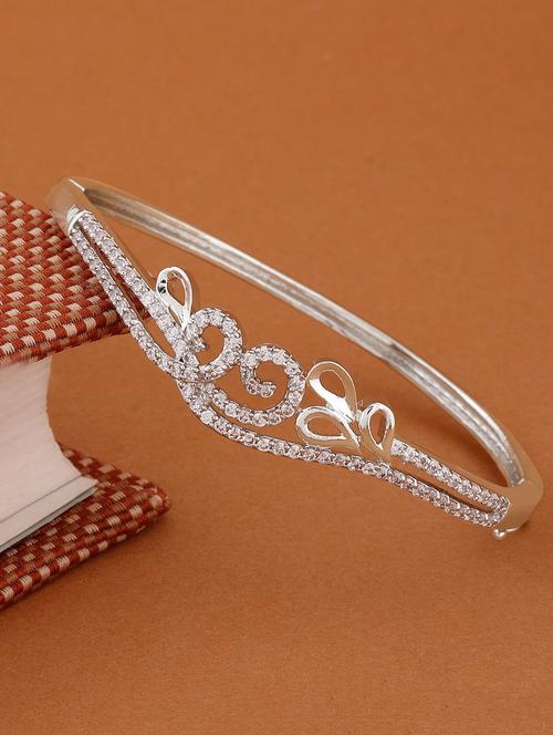 silver plated bracelet - 18567017 -  Standard Image - 0