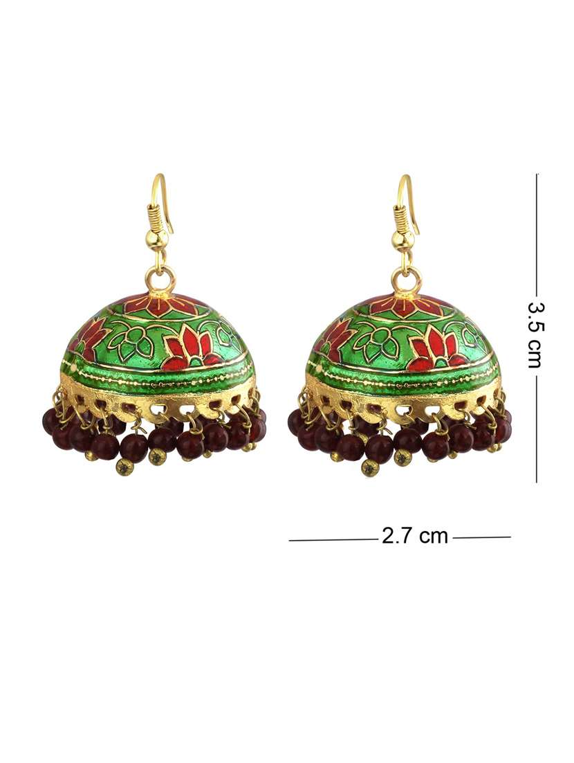 gold plated earring - 18567071 -  Standard Image - 1