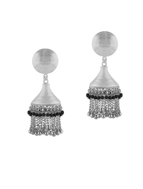 silver plated earring - 18567144 -  Standard Image - 0