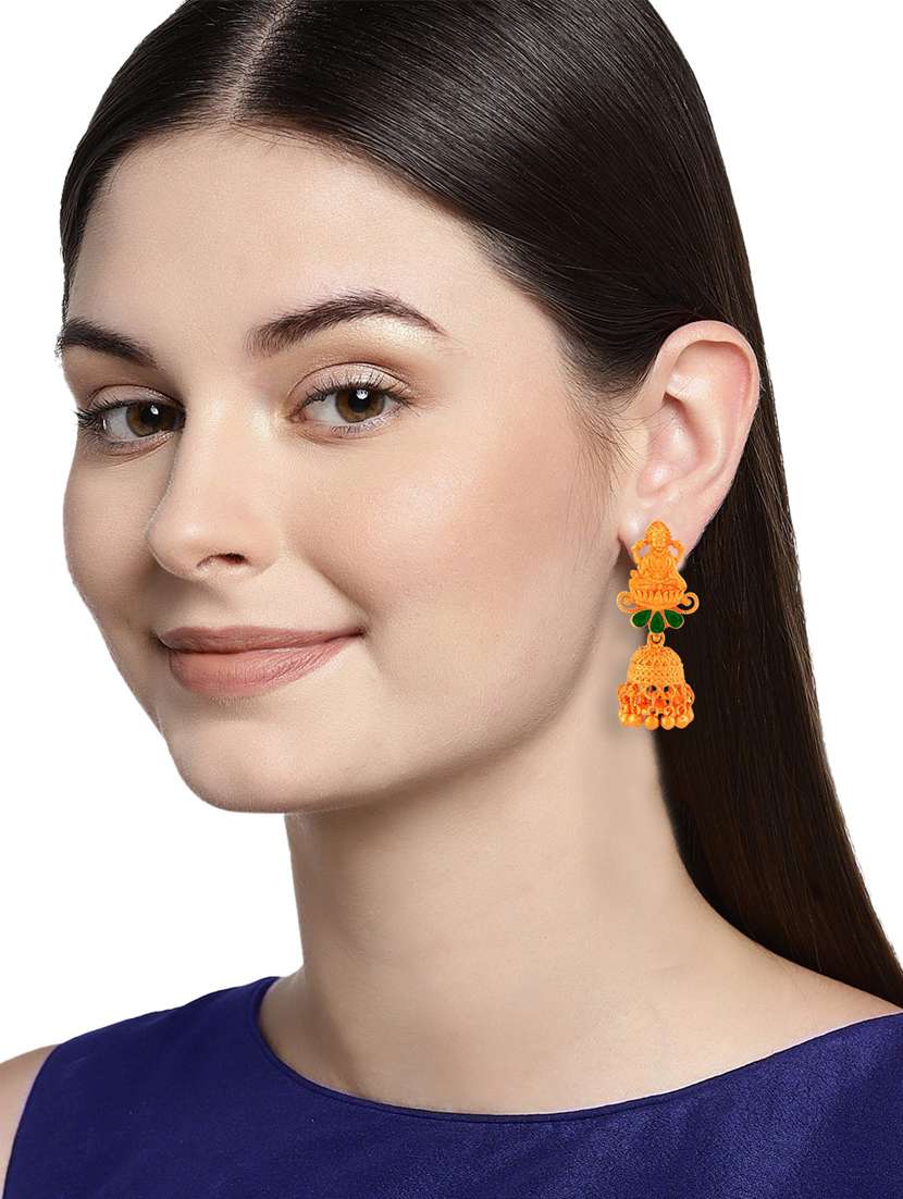 gold plated earring - 18567193 -  Standard Image - 4