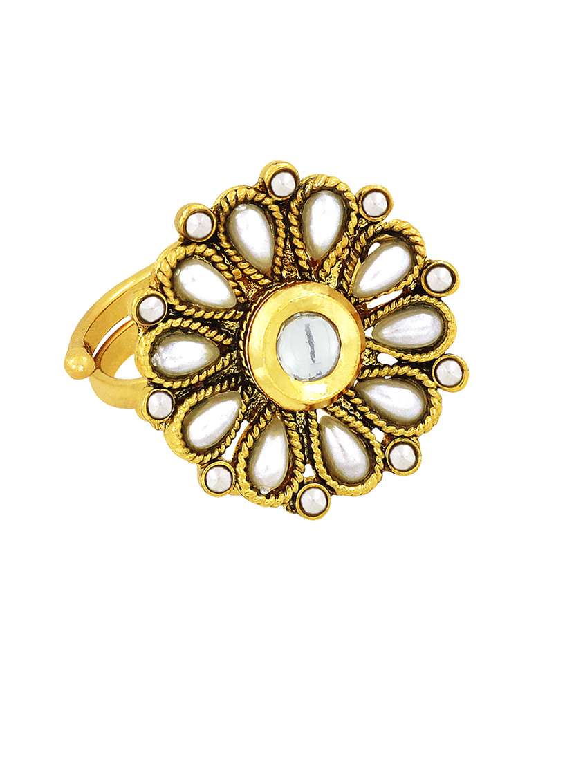gold metal finger ring - 18567425 -  Standard Image - 1