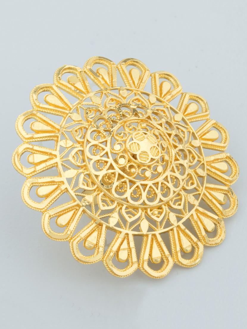 gold metal finger ring - 18567429 -  Standard Image - 1