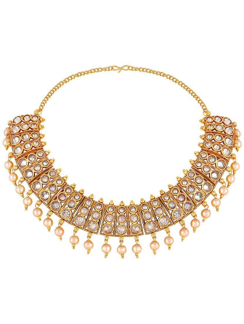 gold metal set - 18567481 -  Standard Image - 1