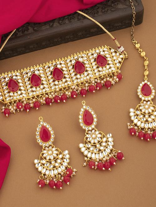 colored gold metal set - 18567525 - Standard Image - 0