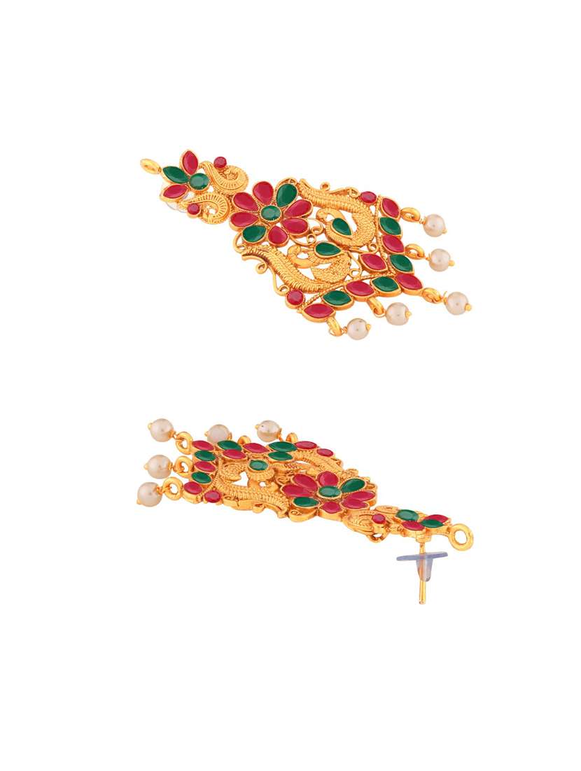 gold metal set - 18567545 -  Standard Image - 1