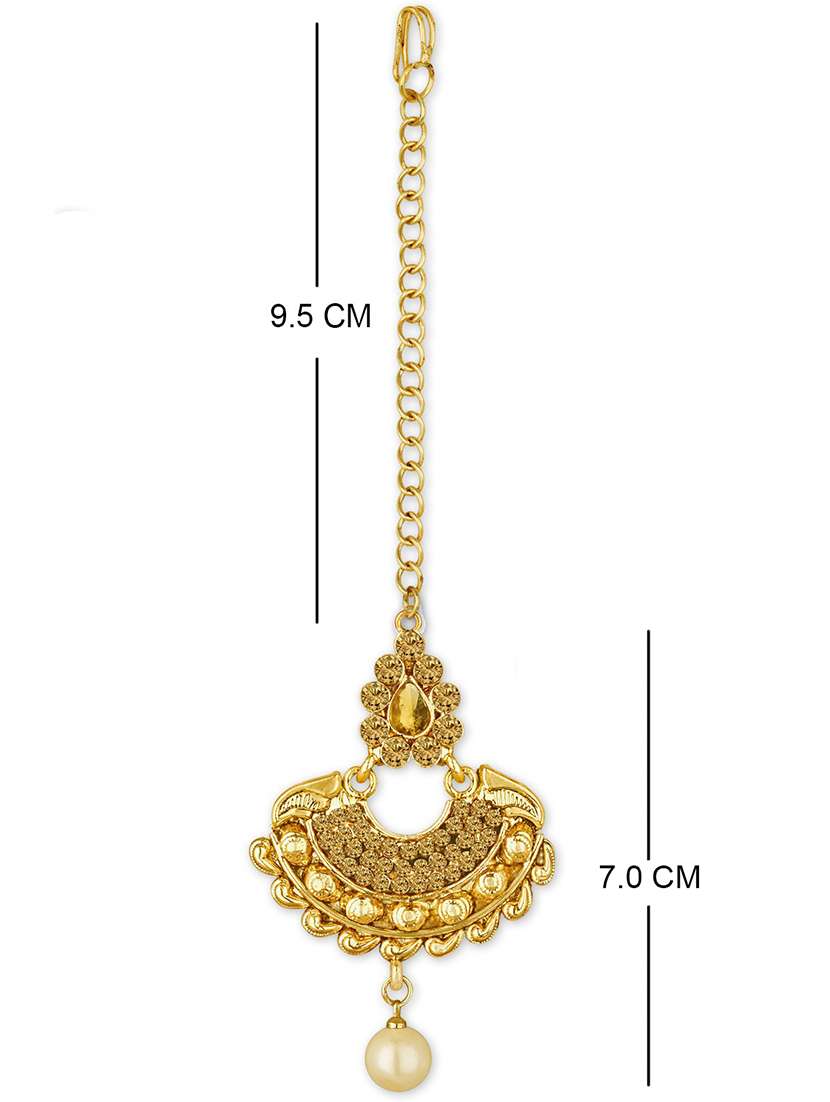 gold plated 1 maangtikka, 2 earring set - 18567633 - Standard Image - 4