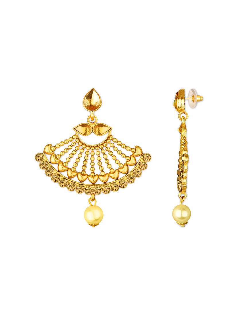 gold plated 1 maangtikka, 2 earring set - 18567634 - Standard Image - 4