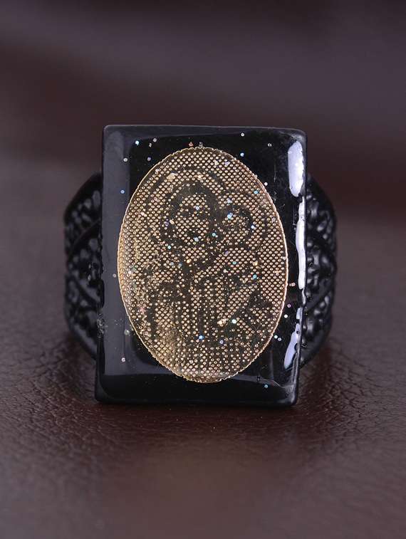 black brass finger  ring