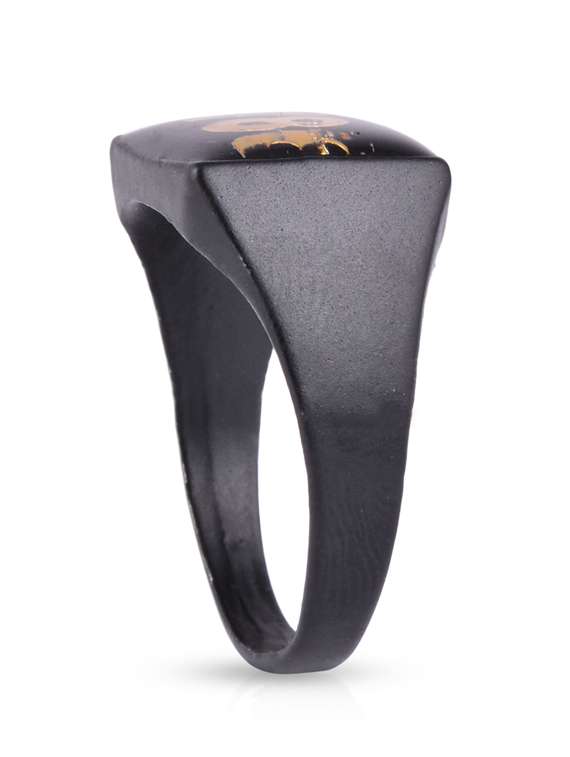 black brass finger  ring - 18573287 -  Standard Image - 1