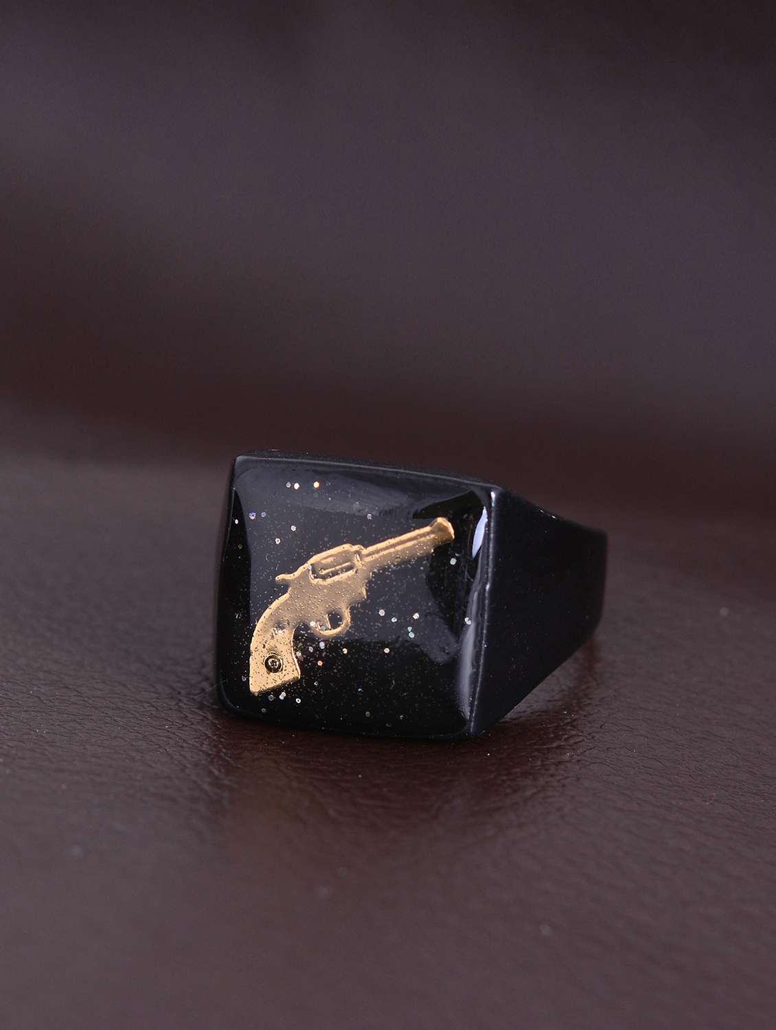 black brass finger  ring