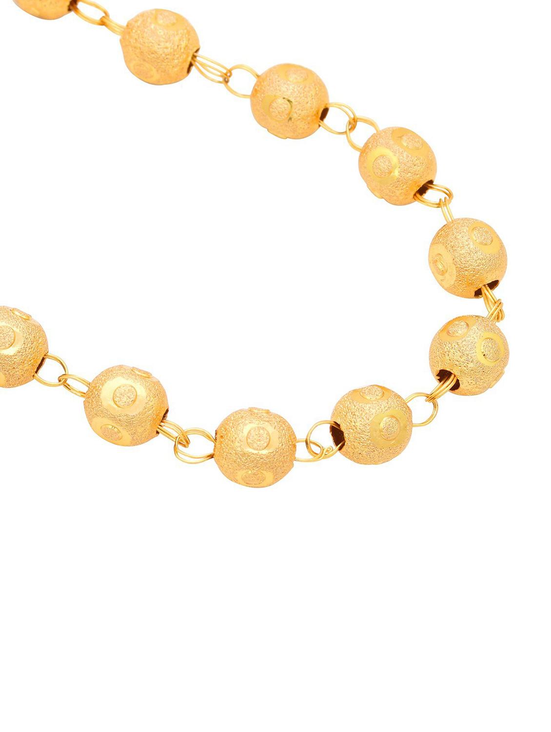 gold plated chain  - 18573379 -  Standard Image - 1
