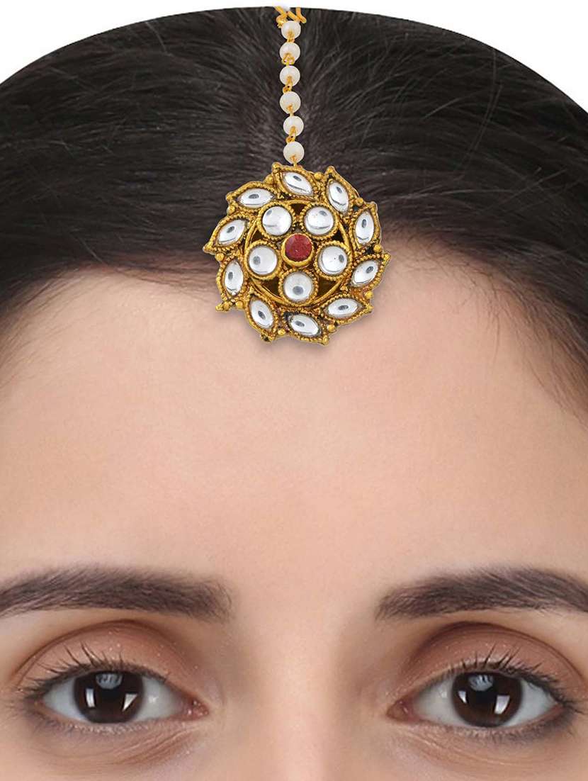 gold brass maang teekas & passa - 18573582 -  Standard Image - 1