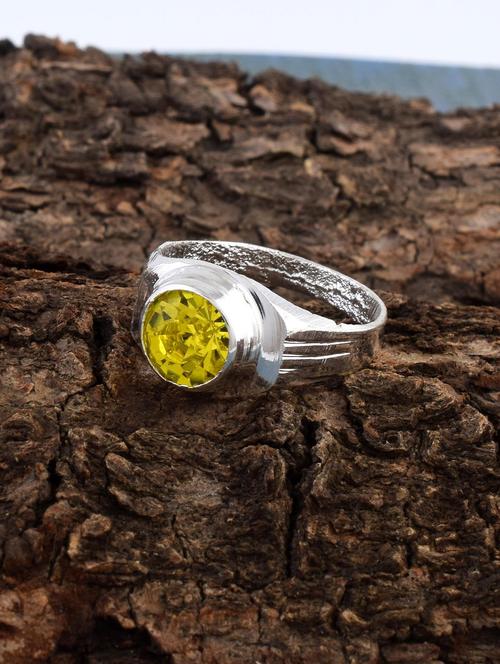 silver plated finger ring - 18573908 -  Standard Image - 0
