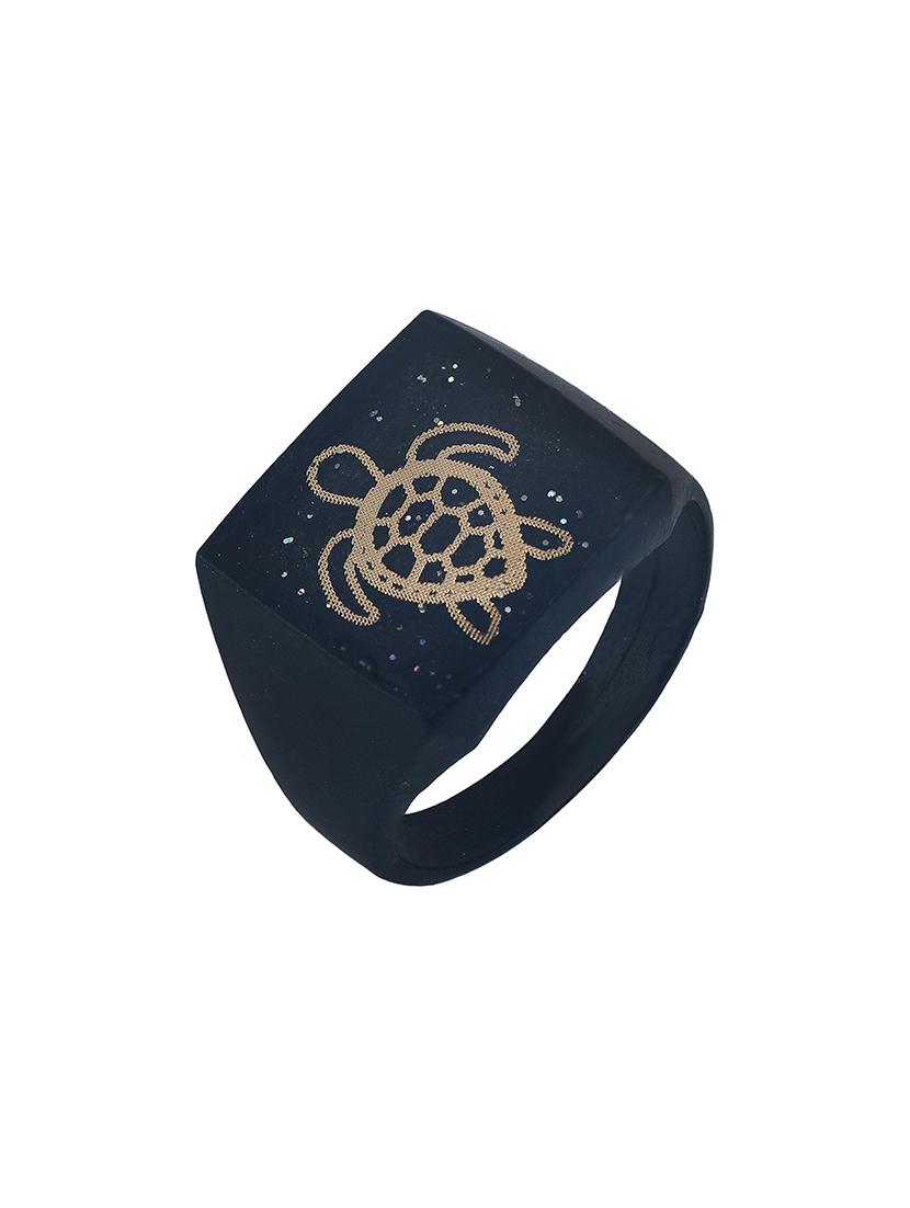 unisex finger ring  - 18573953 -  Standard Image - 1