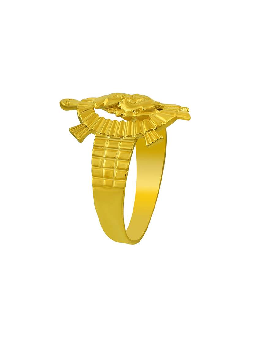 gold plated finger ring - 18573968 -  Standard Image - 1