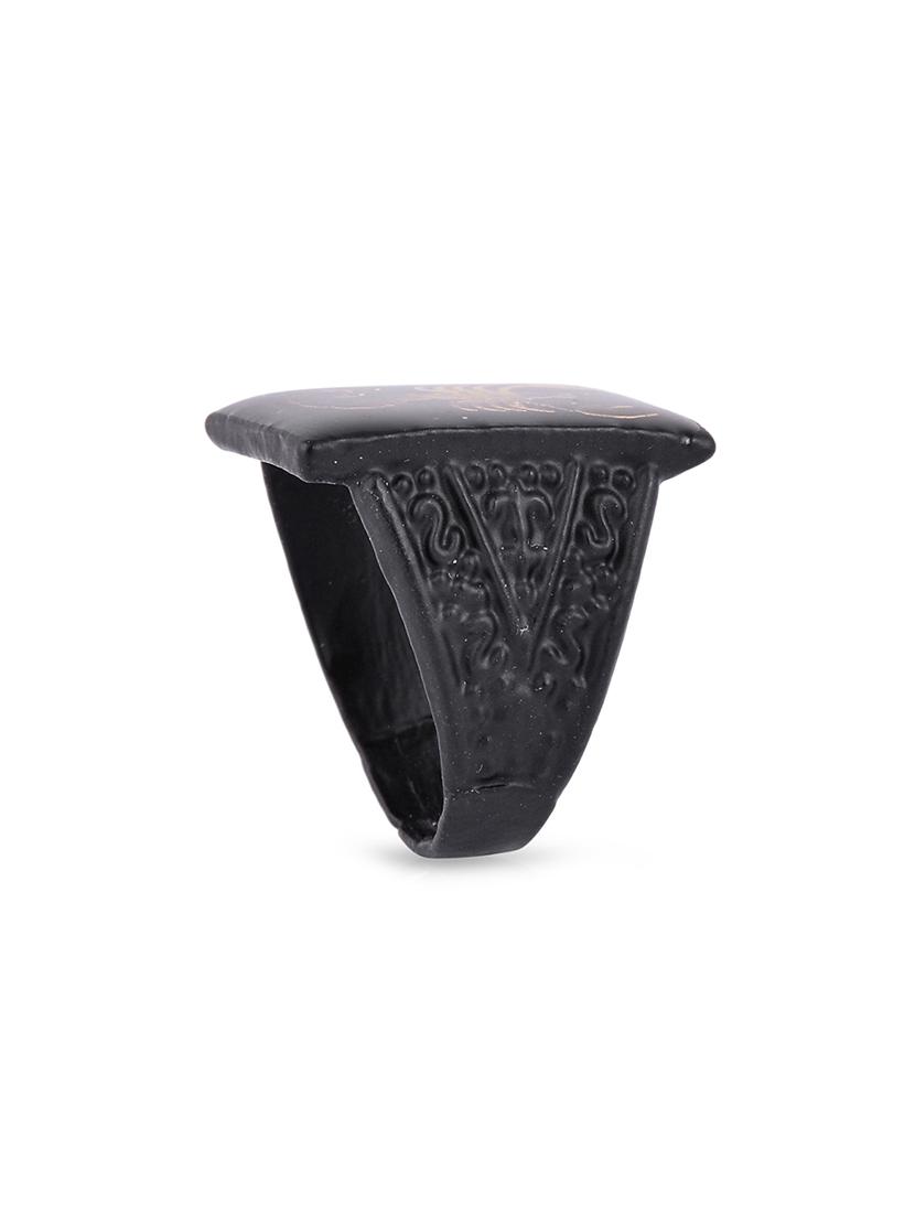 black brass finger ring - 18573989 - Standard Image - 1