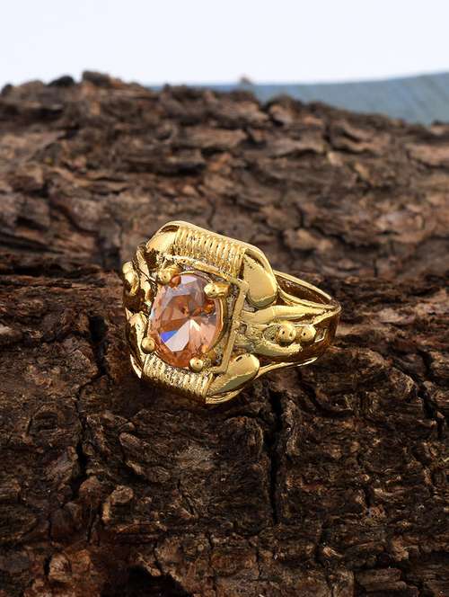 gold plated finger ring - 18574050 -  Standard Image - 0