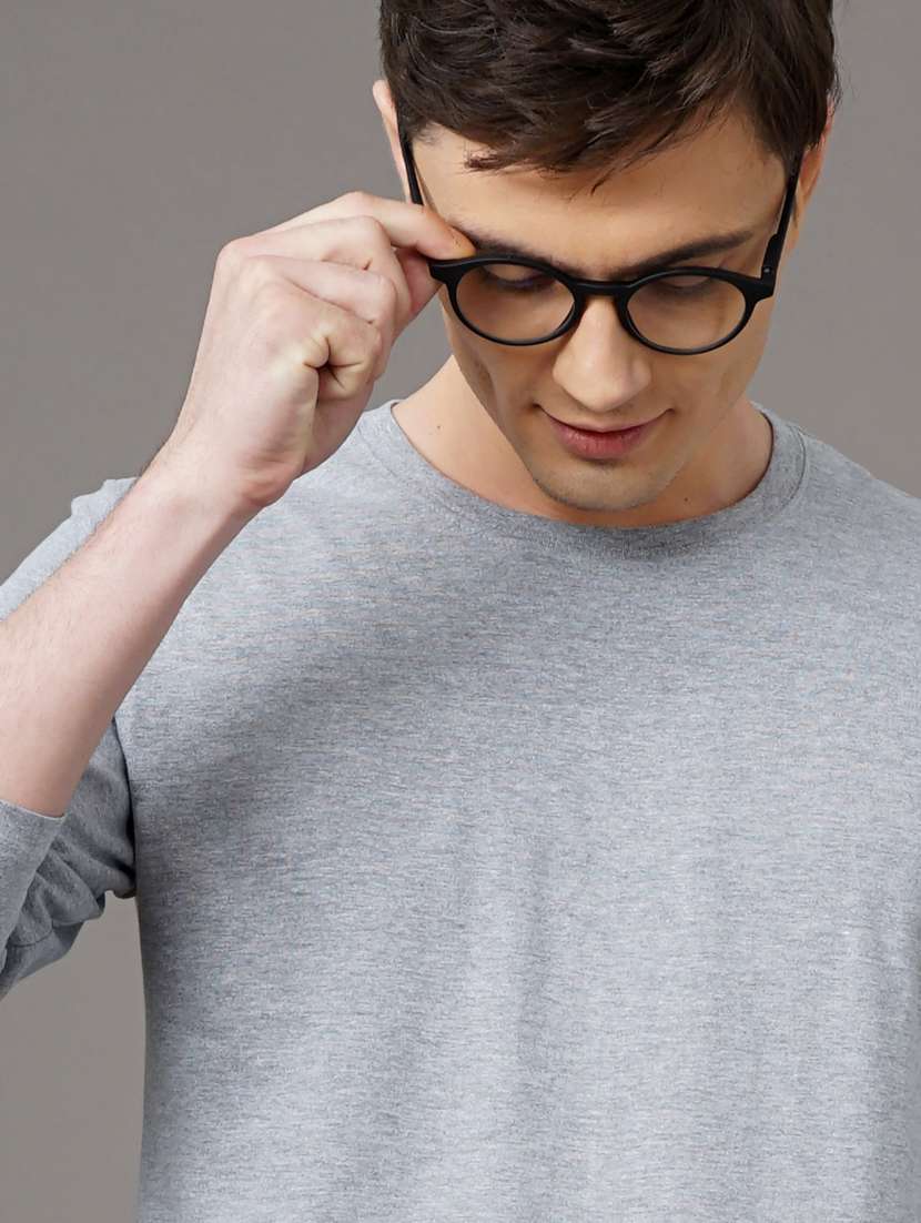 round neck solid t-shirt - 18578674 - Standard Image - 4