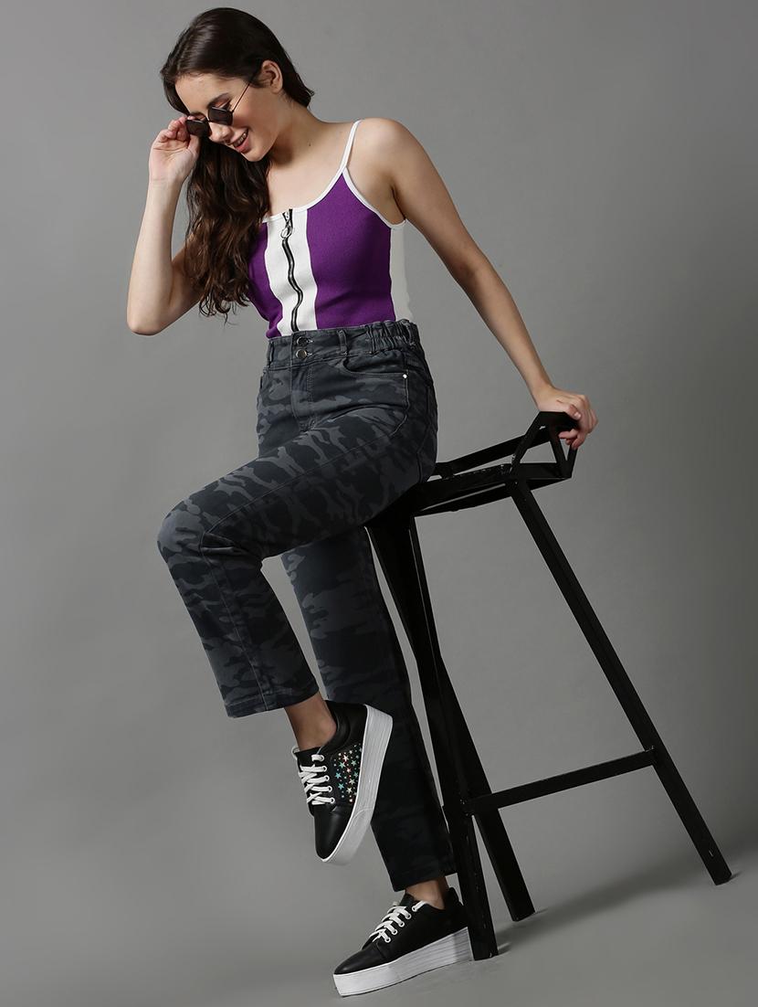 women's printed straight fit jeans - 18590992 - Standard Image - 4