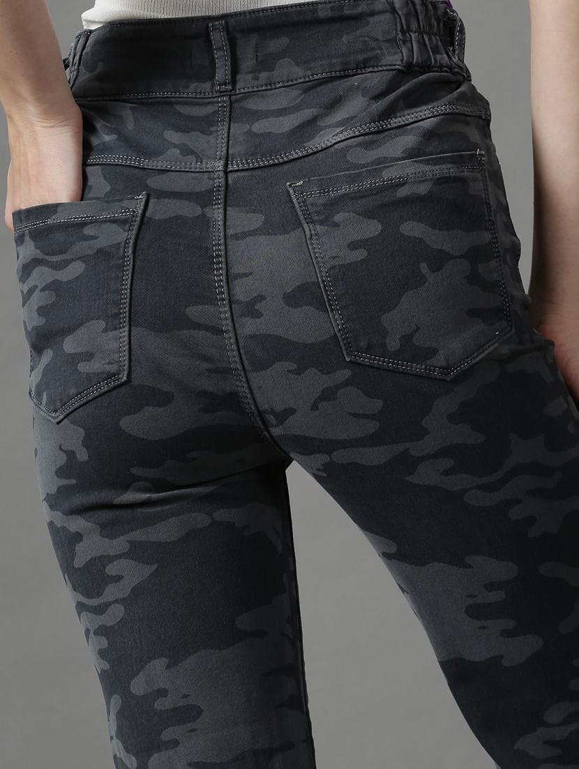 women's printed straight fit jeans - 18590992 - Standard Image - 6