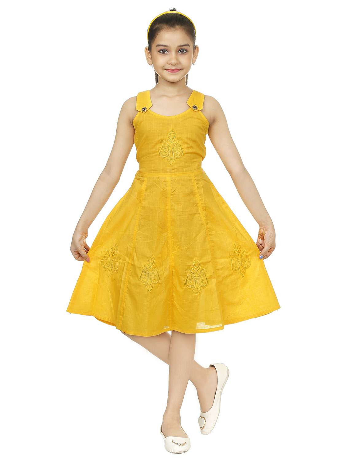 girls round neck sleeveless frock