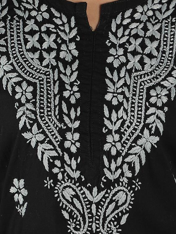 chikankari embroidered straight kurta - 18616432 - Standard Image - 4