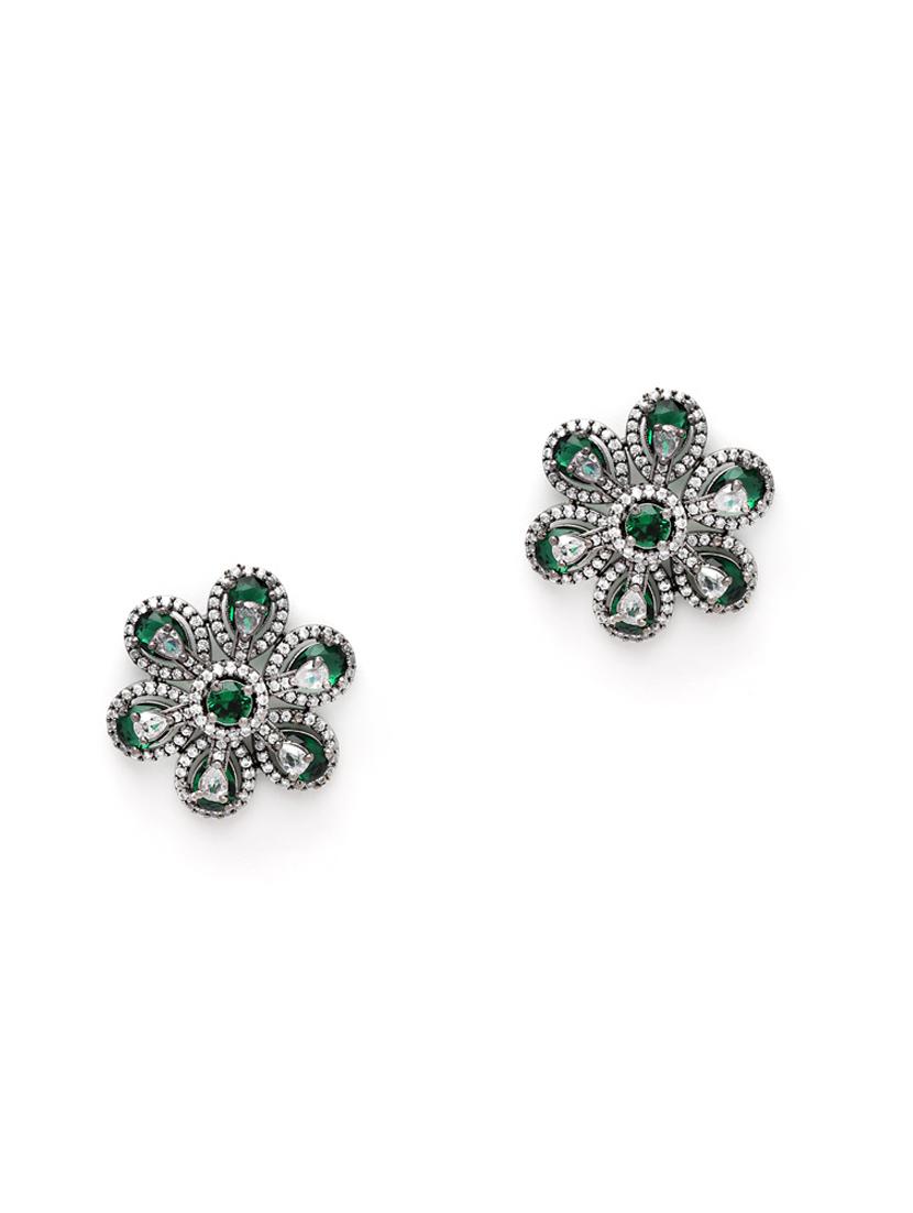 silver plated stud earring - 18633125 - Zoom Image - 0