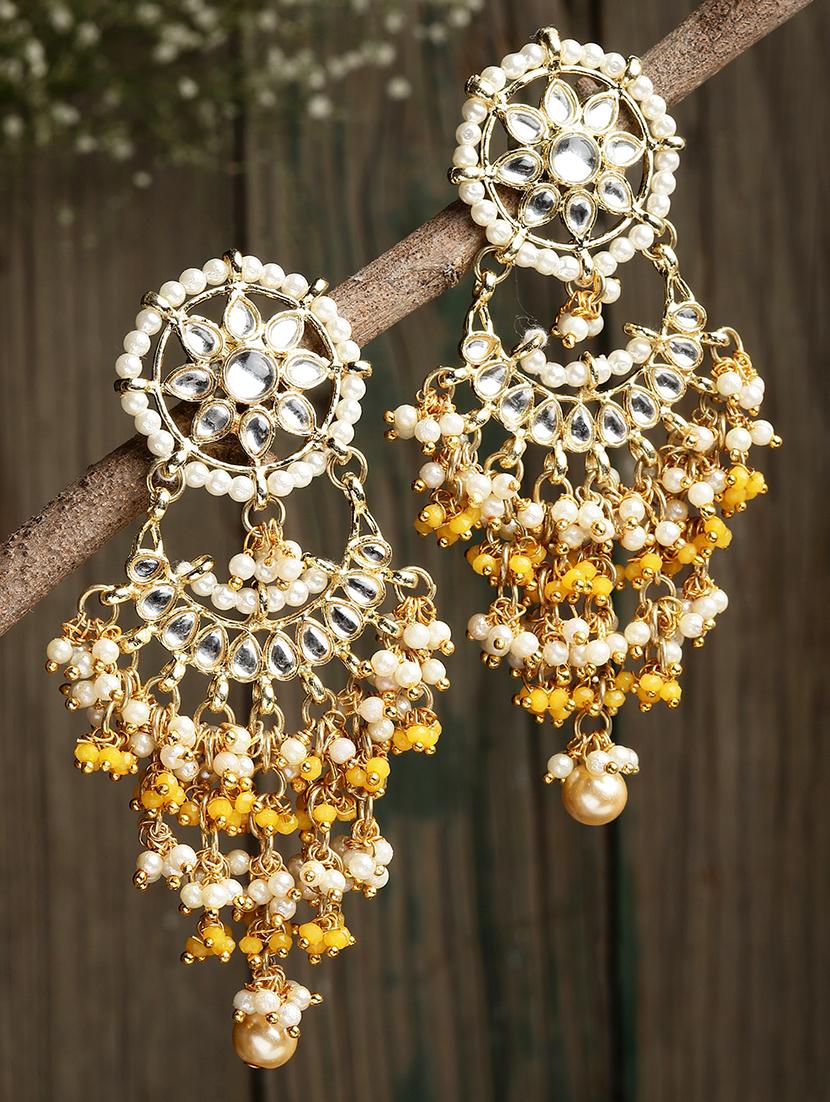 yellow metal earring - 18633180 - Standard Image - 1