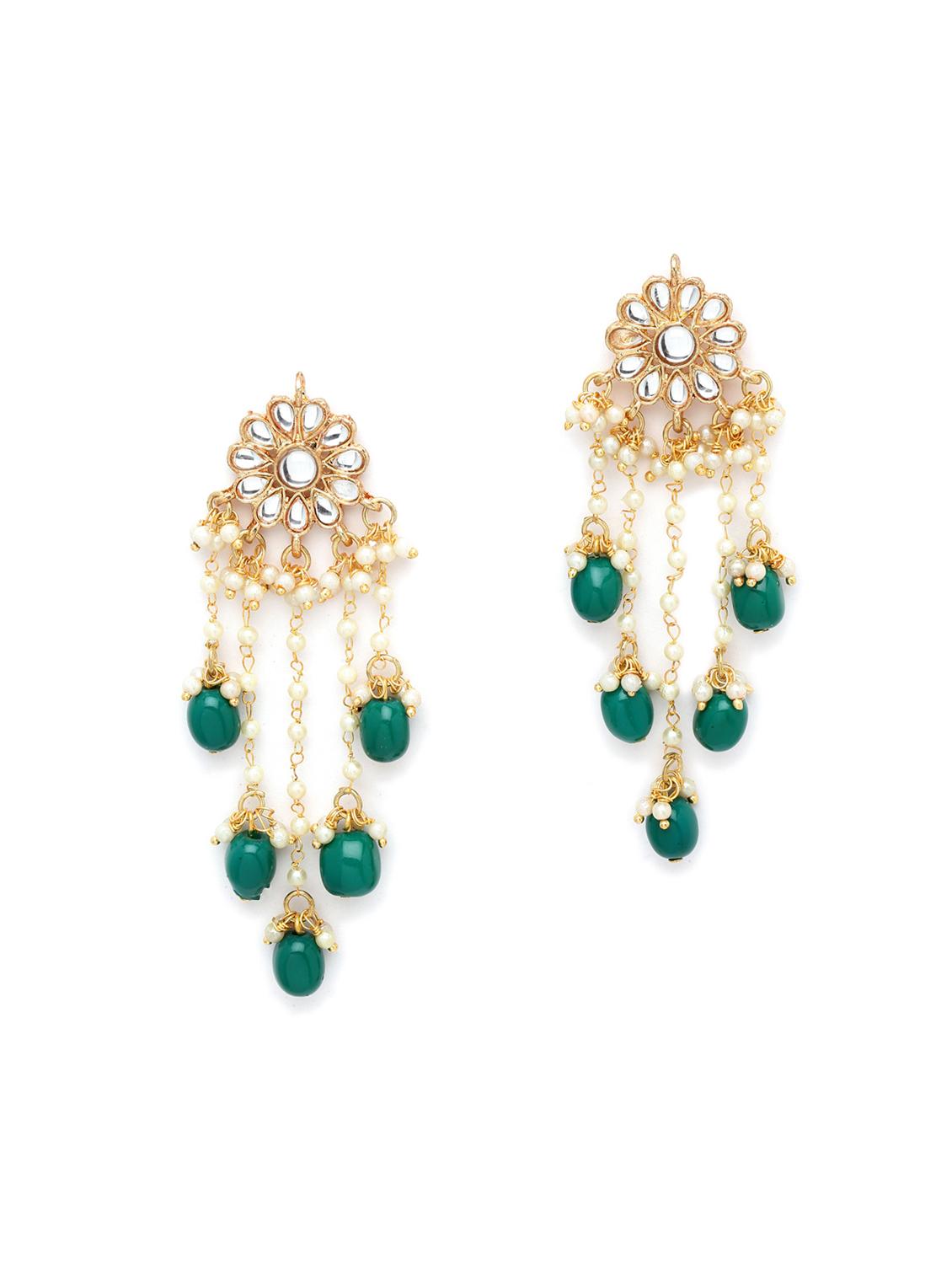 green metal earring - 18633224 -  Zoom Image - 0
