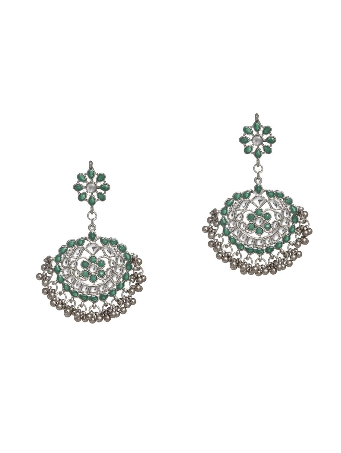 green metal earring - 18633275 - Standard Image - 1