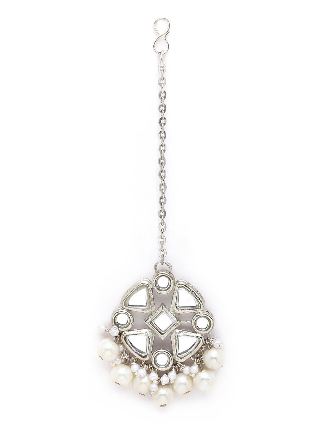 white earing & maang tikkka set - 18633436 -  Standard Image - 1