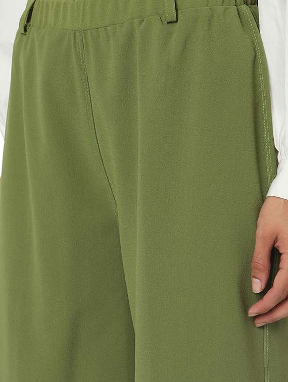 green lycra flat front trouser - 18633513 -  Standard Image - 4