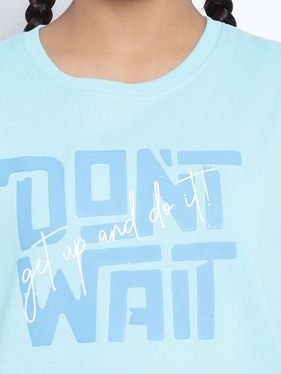 chest print round neck sweatshirt - 18633589 -  Standard Image - 4