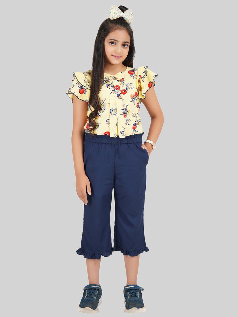 girls round neck floral capri sets - 18633793 - Zoom Image - 0