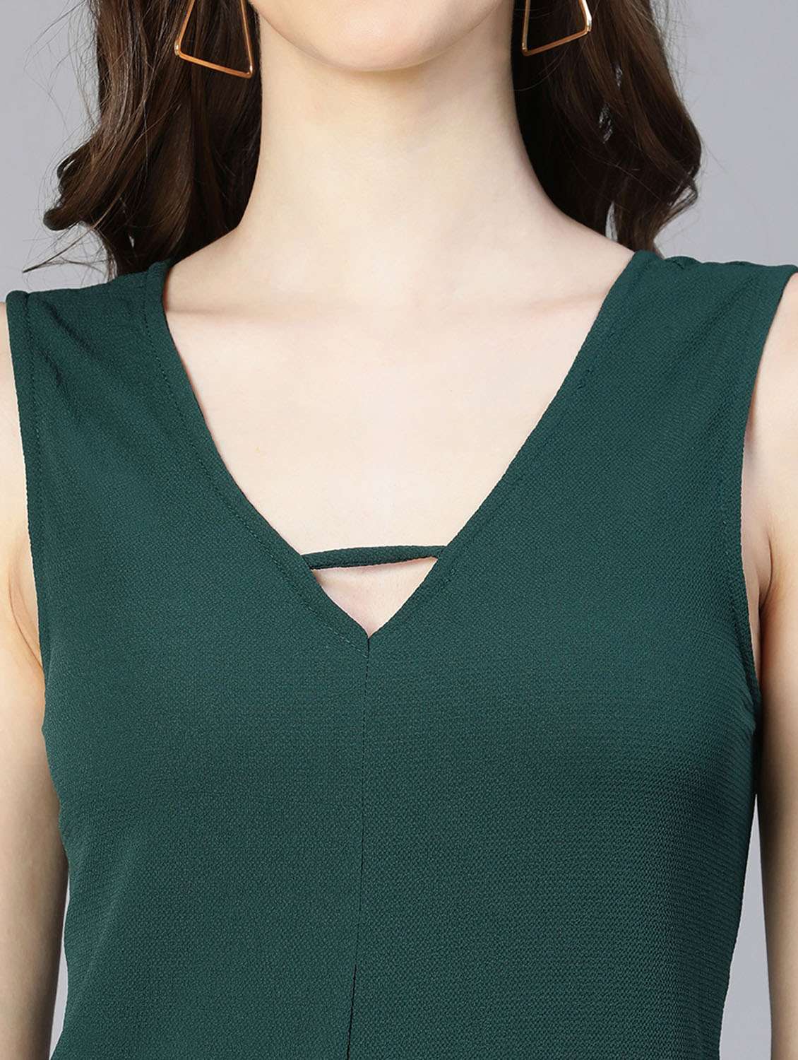 v-neck solid 3/4 jumpsuit - 18634461 -  Standard Image - 6