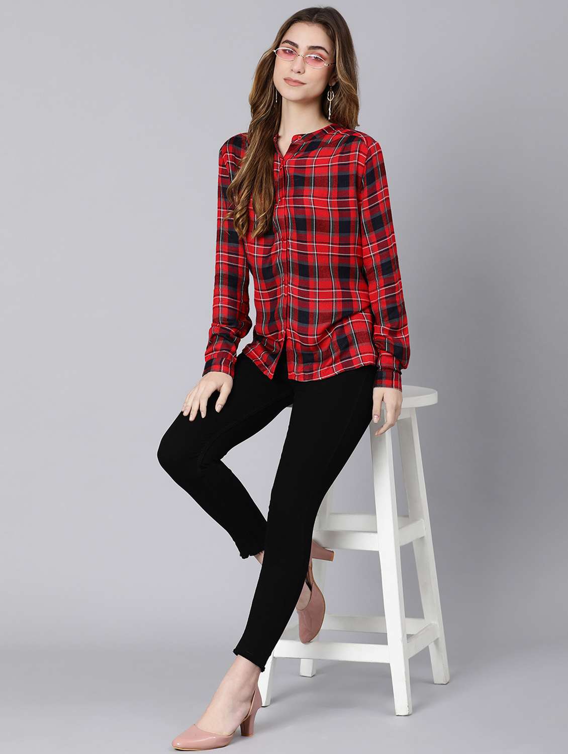 checkered regular shirt - 18634648 -  Standard Image - 4