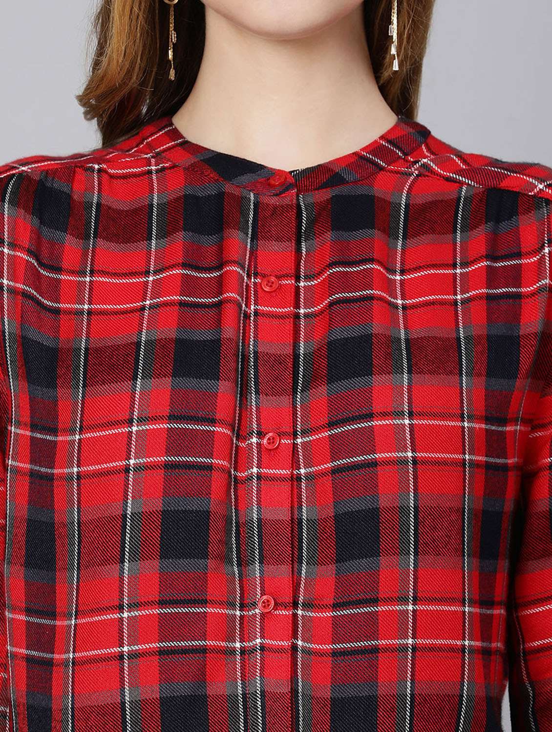 checkered regular shirt - 18634648 -  Standard Image - 6