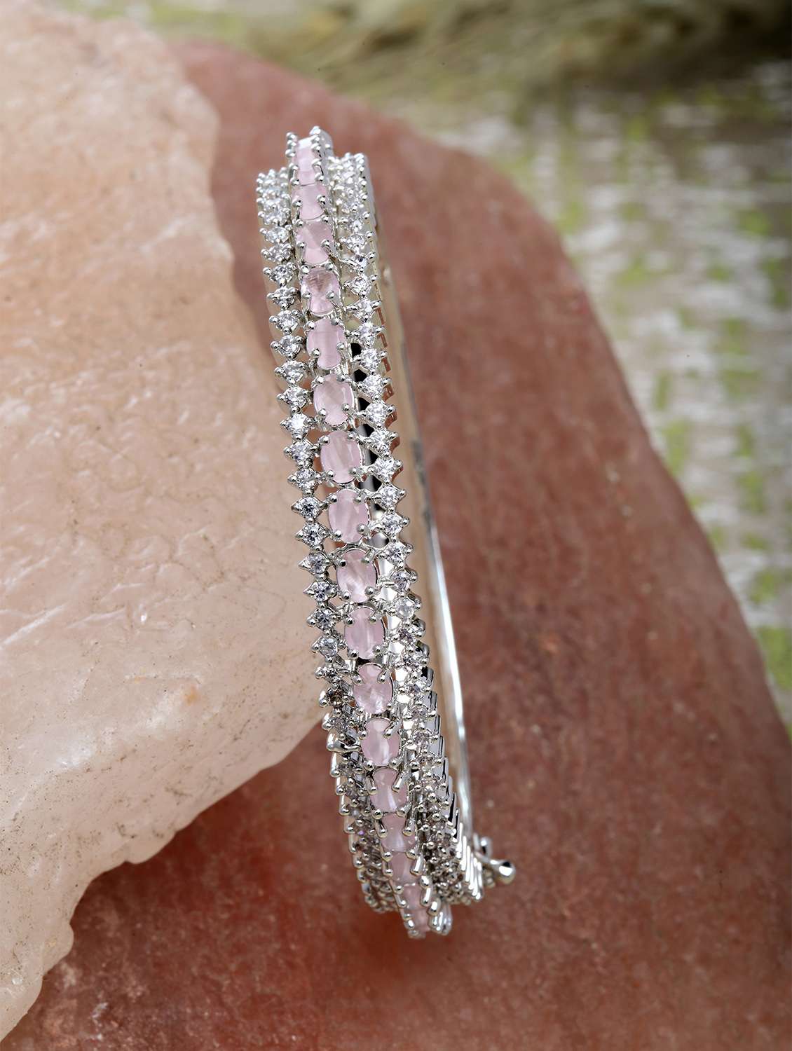 pink metal bangle - 18635692 - Zoom Image - 0