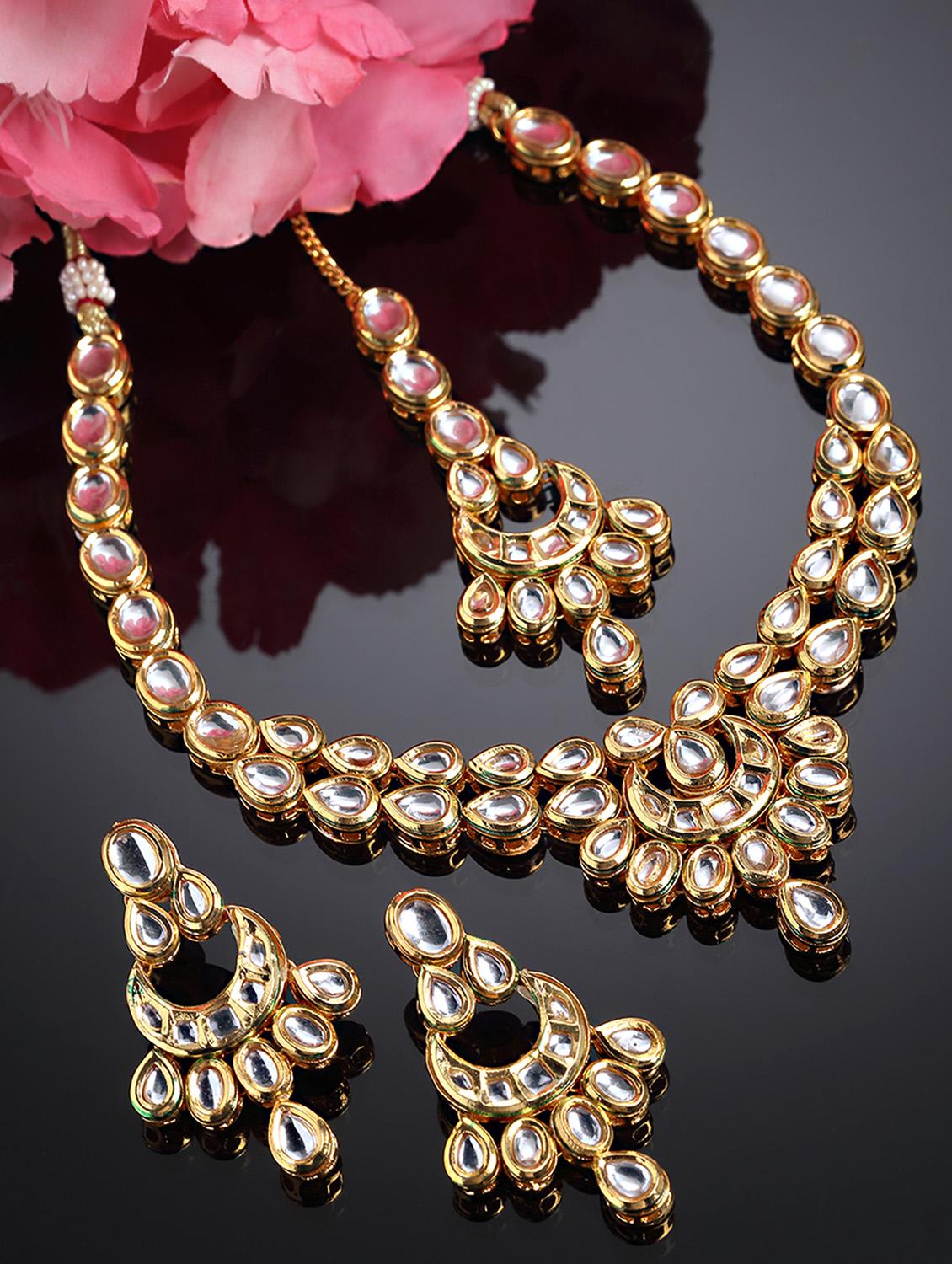 gold plated kundan necklace earring and maang tikka set - 18635902 - Zoom Image - 0