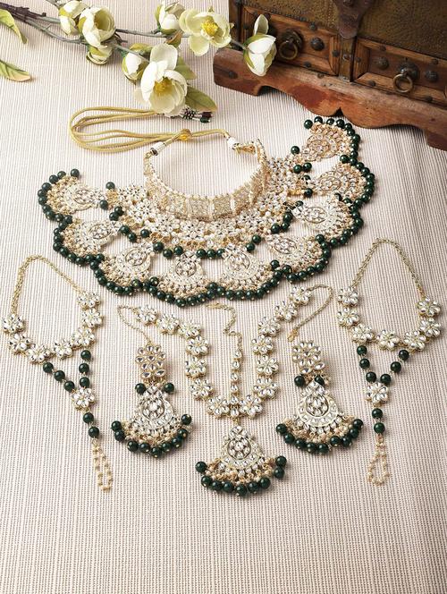  gold-plated green beads studded handcrafted kundan bridal jewelry set - 18636058 -  Standard Image - 0