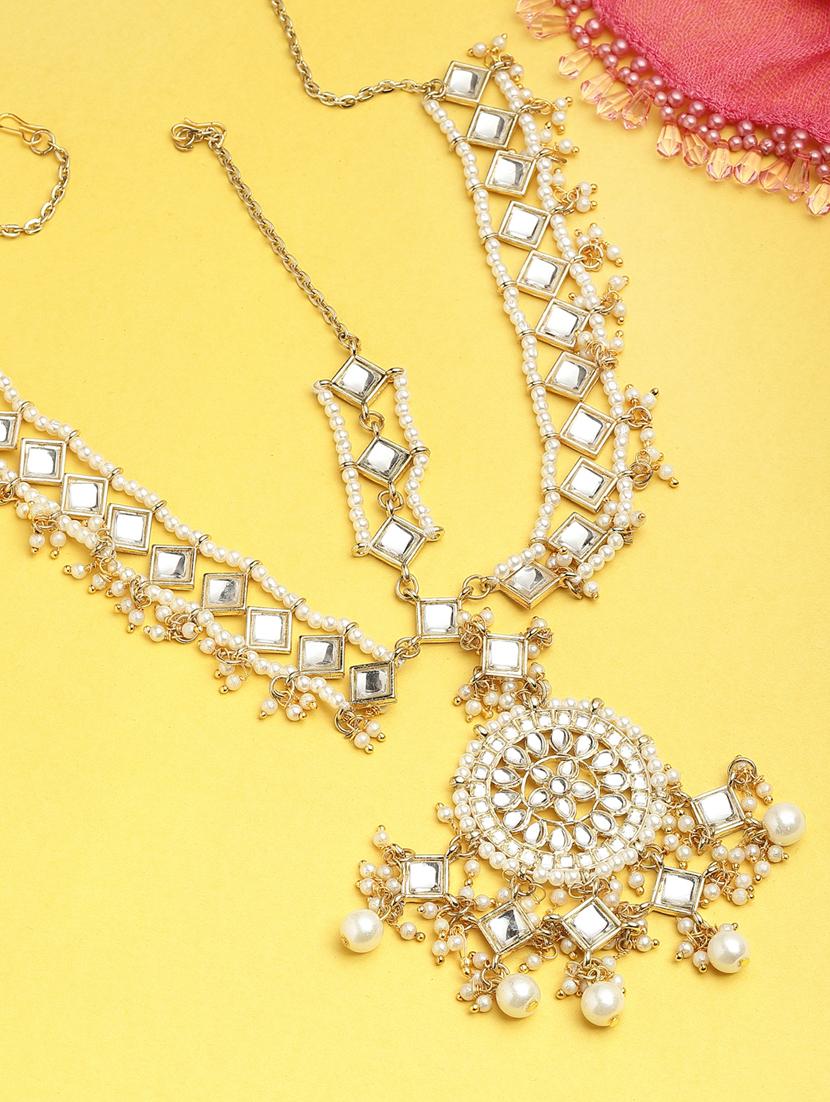 gold metal maang teekas & passa - 18636102 - Zoom Image - 0