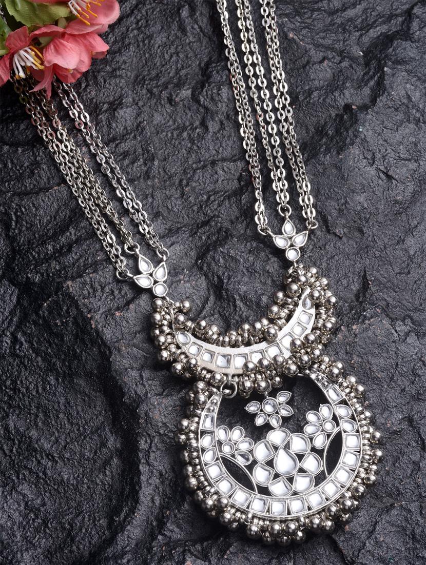 silver metal long necklace - 18636145 - Zoom Image - 0
