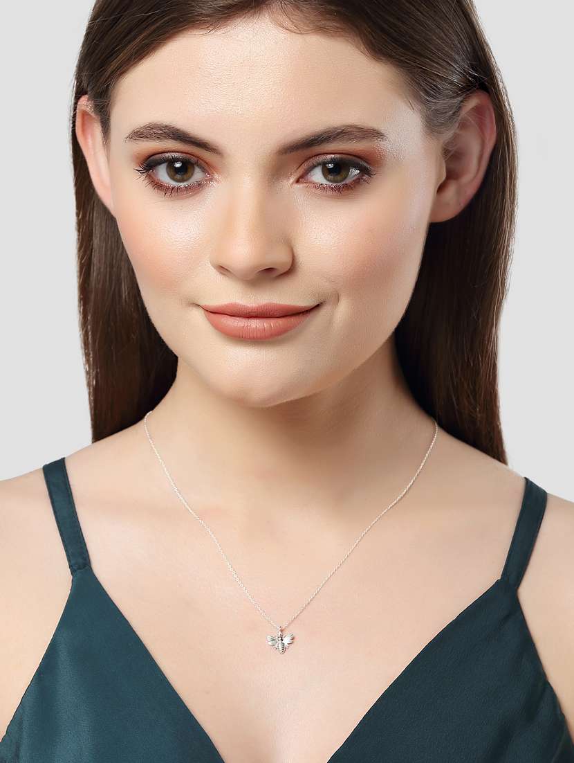 silver metal pendant - 18636156 - Standard Image - 4