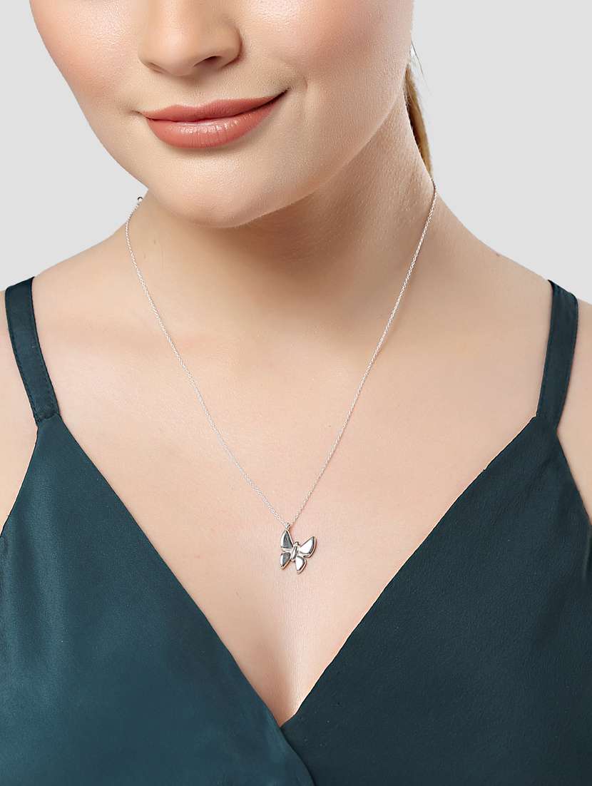 silver metal pendant - 18636157 -  Standard Image - 4