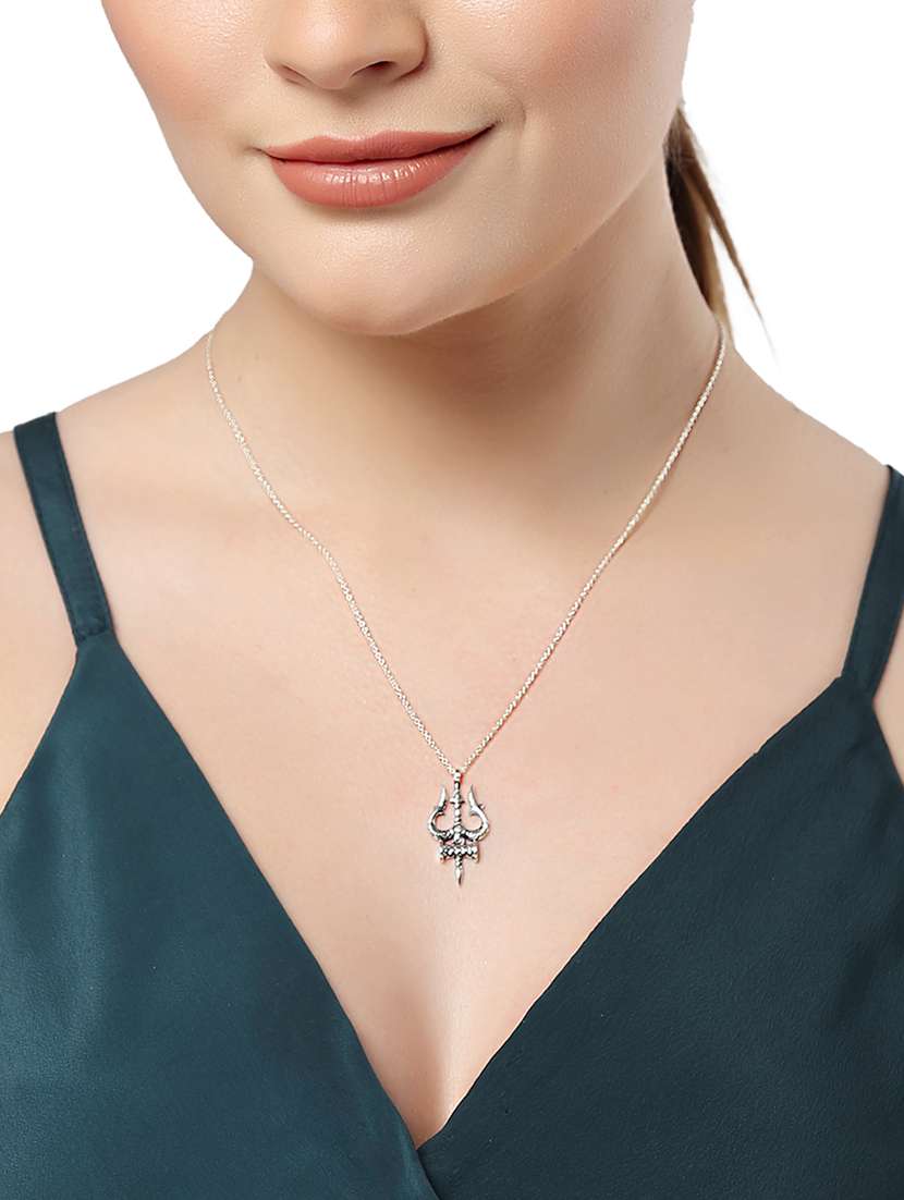 silver metal pendant - 18636160 - Standard Image - 4