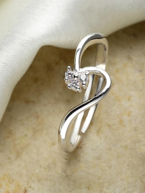 silver metal finger  ring - 18636168 -  Standard Image - 0