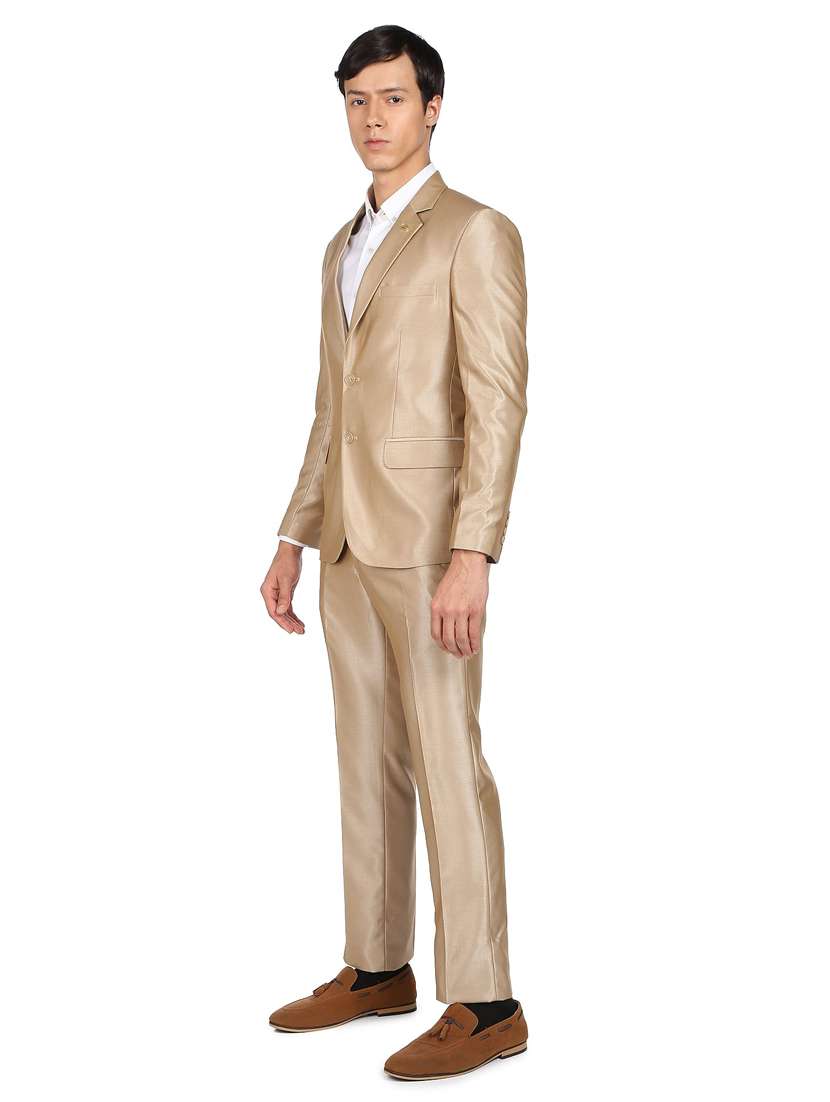 notched lapel collar single breasted suit - 18645216 -  Standard Image - 1