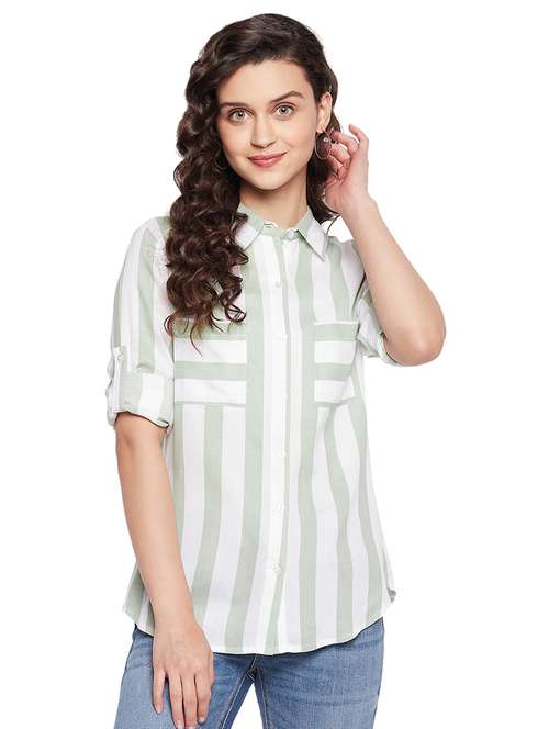 striped regular shirt  - 18649782 -  Standard Image - 0