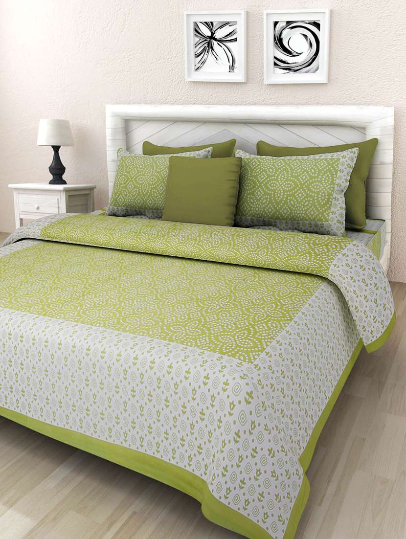 printed double bedsheet with 2 pillow cover