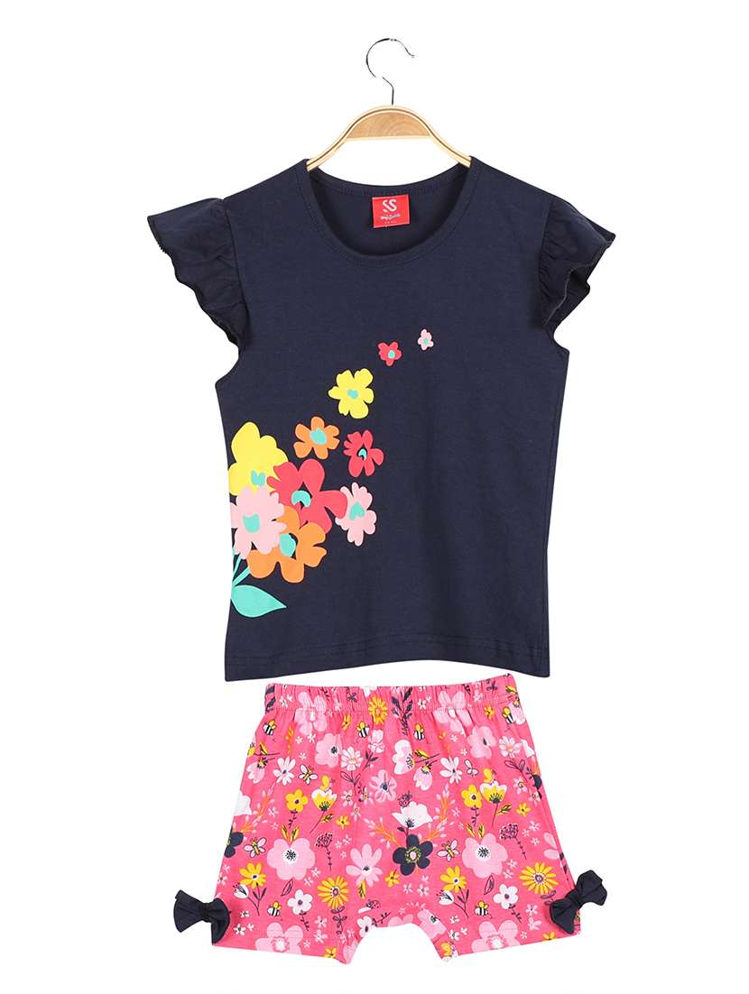 girls florals  printed twin sets  - 18656706 -  Standard Image - 1